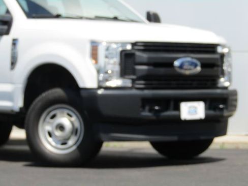 Used 2019 Ford F250 XL w/ Power Equipment Group AWD/4WD image 4