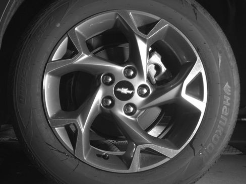 Used 2025 Chevrolet Trax LT w/ LT Convenience Package image 14