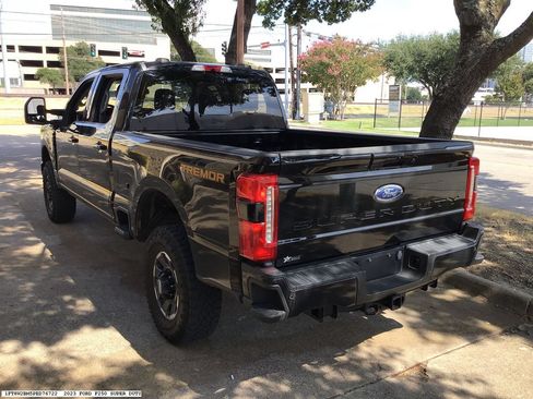 Used 2023 Ford F250 Lariat w/ Lariat Ultimate Package AWD/4WD image 4