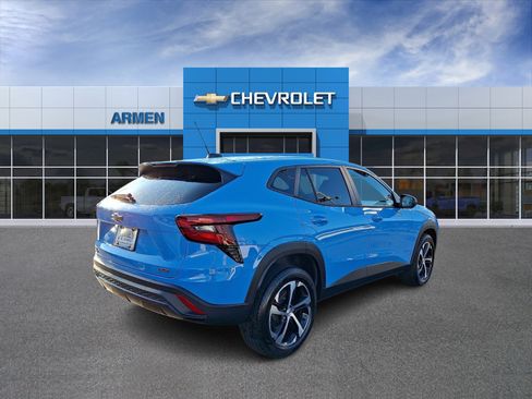 Certified 2024 Chevrolet Trax RS w/ Driver Confidence Package FWD image 5