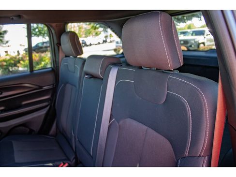 Used 2024 Jeep Grand Cherokee Laredo X w/ Luxury Tech Group I AWD/4WD image 18