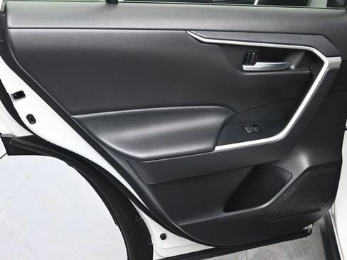 Certified 2022 Toyota RAV4 XLE w/ Convenience Package image 22