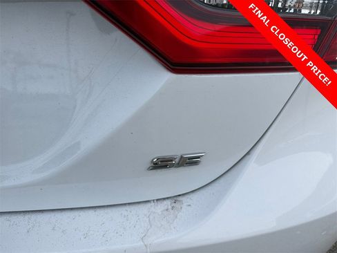 Used 2023 Toyota Camry SE image 30