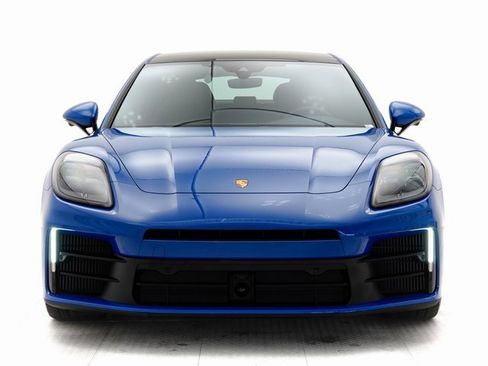 New 2025 Porsche Panamera 4 image 30