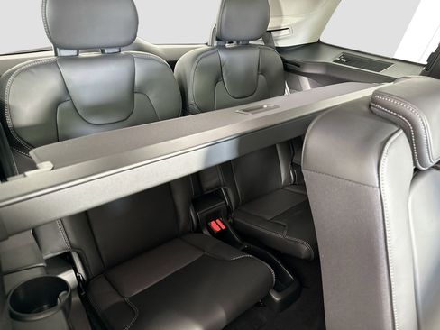 New 2025 Volvo XC90 B6 Ultra w/ Protection Package Premier image 26
