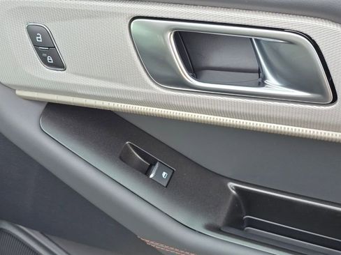 New 2026 Ford Explorer Active AWD/4WD image 29