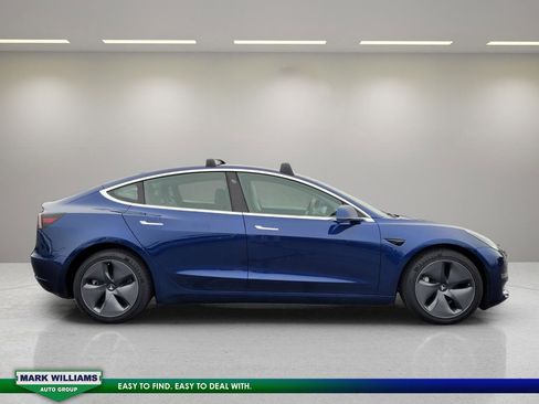 Used 2018 Tesla Model 3 Long Range image 9
