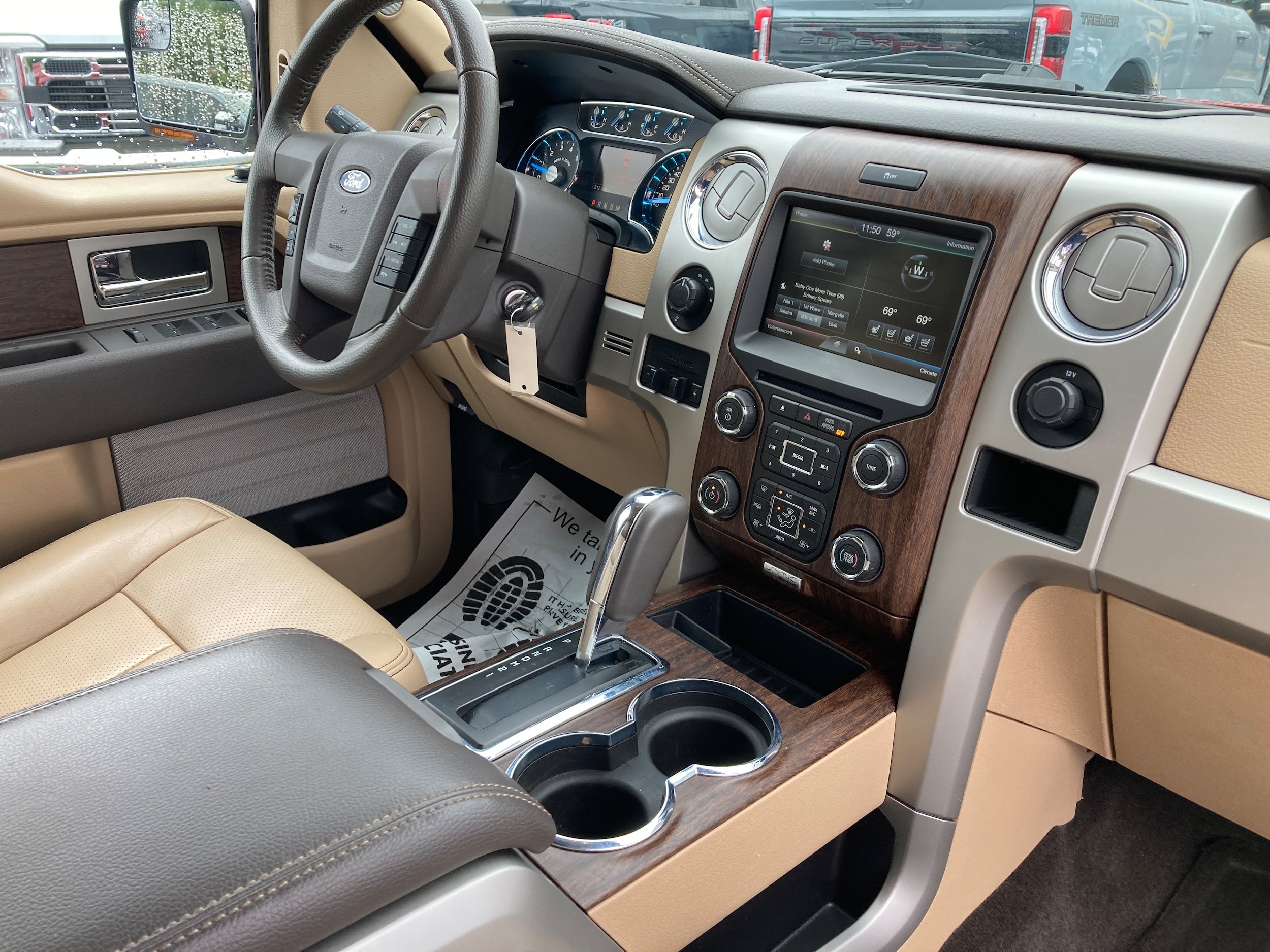 Used 2014 Ford F150 Lariat w/ Lariat Chrome Package AWD/4WD image 14