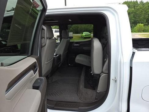 Used 2025 Chevrolet Silverado 1500 LT Trail Boss w/ Convenience Package II AWD/4WD image 57