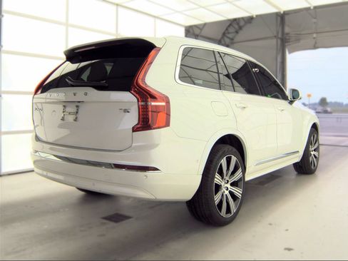 Used 2025 Volvo XC90 T8 Ultra w/ Protection Package Premier AWD/4WD image 2