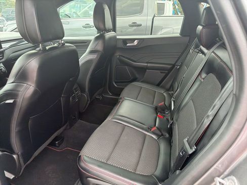 Used 2023 Ford Escape ST-Line w/ Tech Pack #1 FWD image 32
