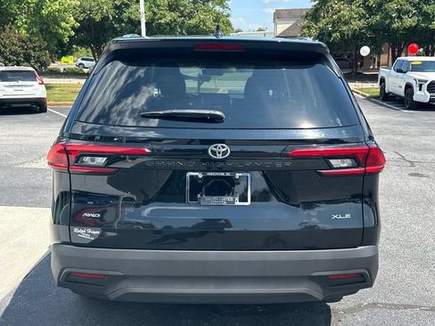 Used 2024 Toyota Grand Highlander AWD image 4