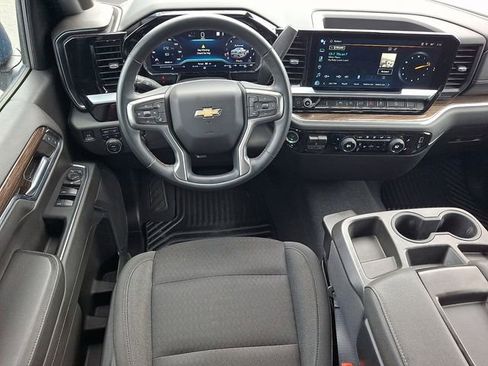 Used 2023 Chevrolet Silverado 1500 LT w/ Z71 Off-Road Package image 11