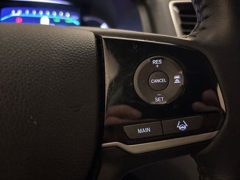 Used 2022 Honda Pilot Touring image 17