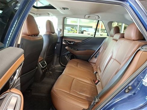 Certified 2022 Subaru Outback Touring w/ Popular Package #2 image 9