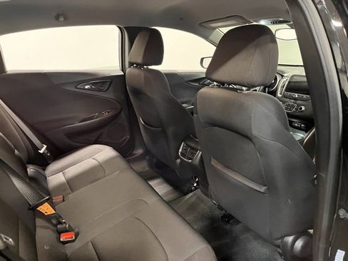 Used 2022 Chevrolet Malibu LT image 14