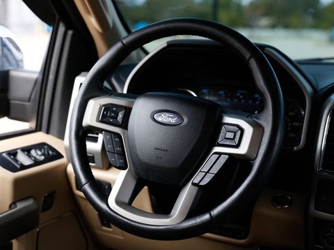 Used 2017 Ford F150 Lariat w/ Equipment Group 501A Mid image 34