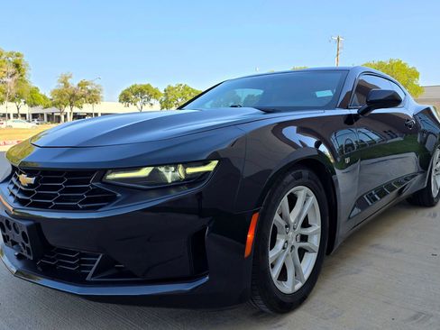 Used 2021 Chevrolet Camaro LS RWD image 5