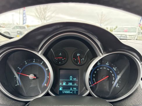Used 2012 Chevrolet Cruze Eco FWD image 17