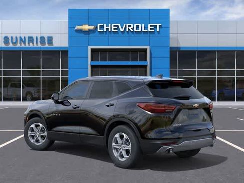 New 2026 Chevrolet Blazer LT image 4