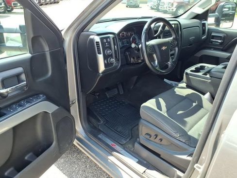 Used 2017 Chevrolet Silverado 1500 LT w/ All Star Edition AWD/4WD image 9