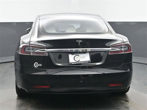 Used 2020 Tesla Model S Long Range Plus image 5