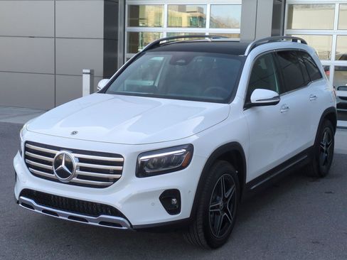 New 2026 Mercedes-Benz GLB 250 4MATIC image 8