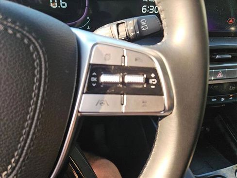 Used 2023 Kia Telluride S w/ S Sunroof Package FWD image 20