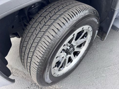 Used 2014 GMC Sierra 1500 SLE w/ SLE Value Package image 12