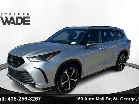 Certified 2022 Toyota Highlander XSE image 1