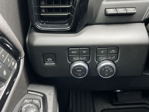 New 2026 GMC Sierra 1500 AT4 w/ AT4 Premium Package AWD/4WD image 53