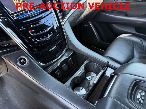 Used 2016 Cadillac Escalade ESV Platinum AWD/4WD image 23
