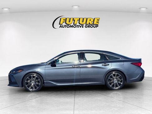 Used 2019 Toyota Avalon Touring image 7