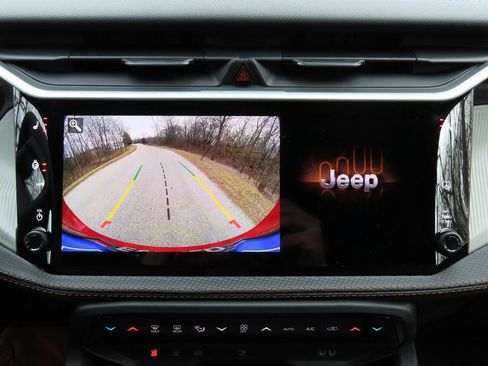 New 2026 Jeep Cherokee Limited image 9