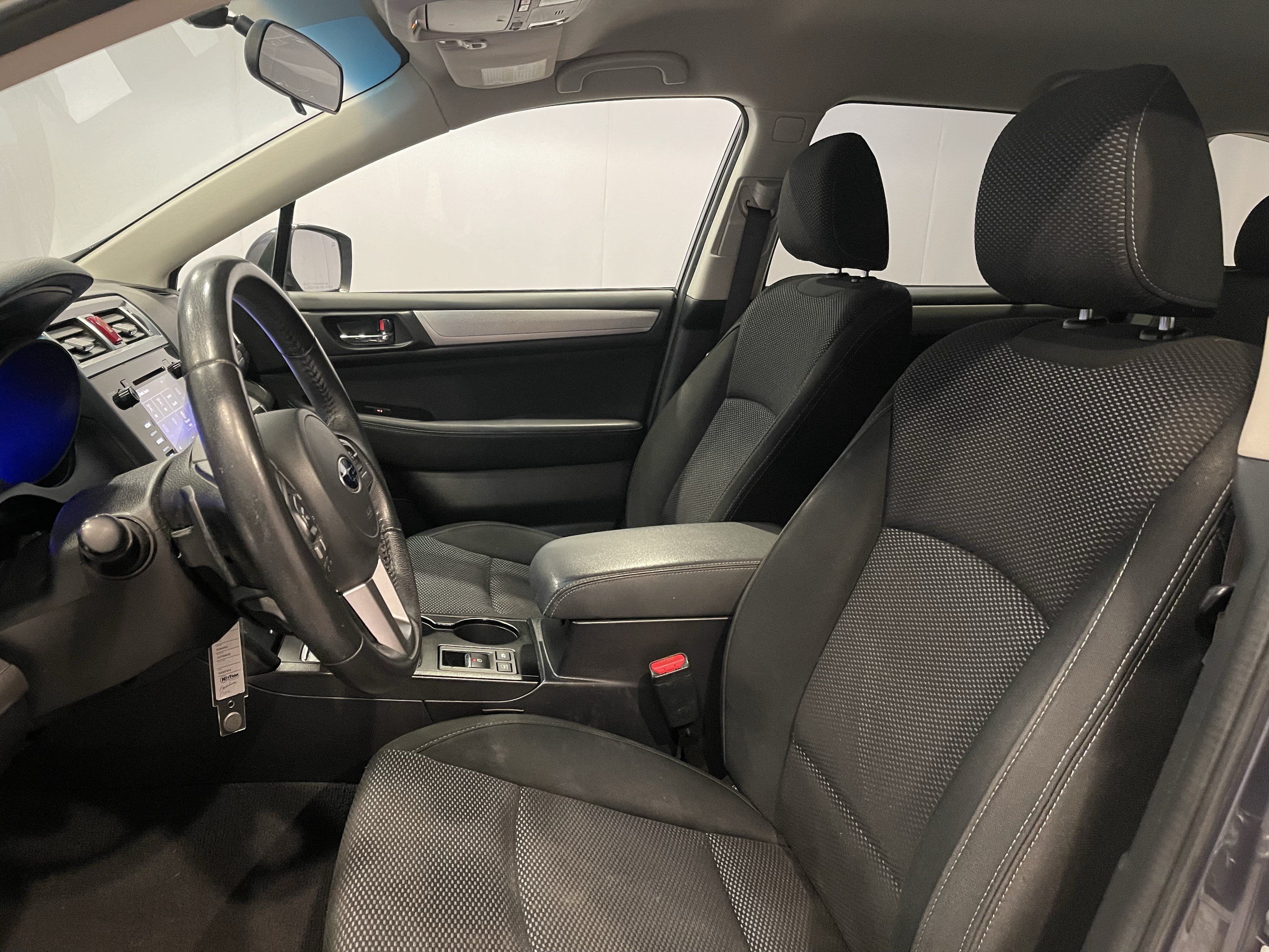 Used 2017 Subaru Outback 2.5i Premium AWD/4WD image 14