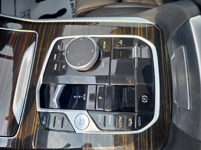Used 2024 BMW X5 xDrive50e AWD/4WD image 22
