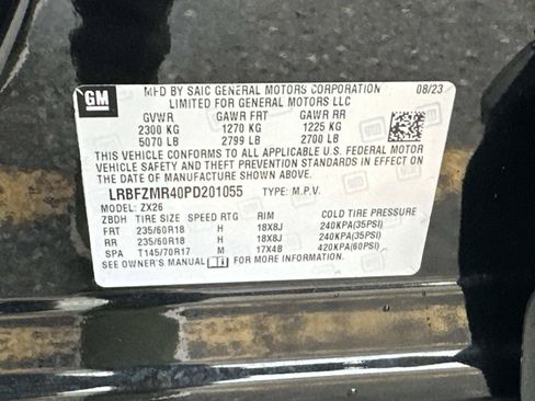 Certified 2023 Buick Envision Preferred AWD/4WD image 17