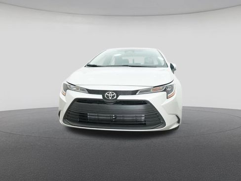 New 2025 Toyota Corolla LE image 31