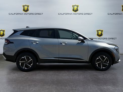 Used 2023 Kia Sportage LX AWD/4WD image 6