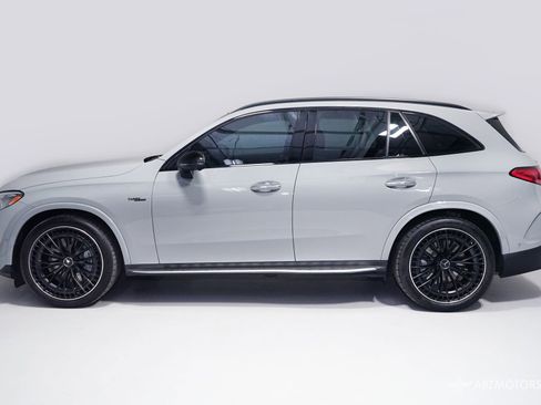 Used 2025 Mercedes-Benz GLC 43 AMG 4MATIC image 4