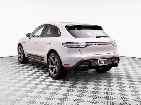 Certified 2023 Porsche Macan AWD/4WD image 3