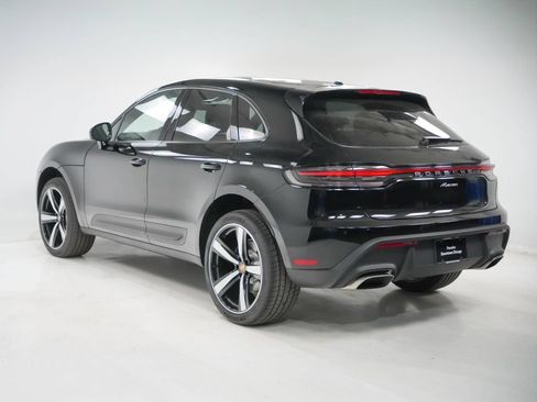 Certified 2026 Porsche Macan AWD/4WD image 10