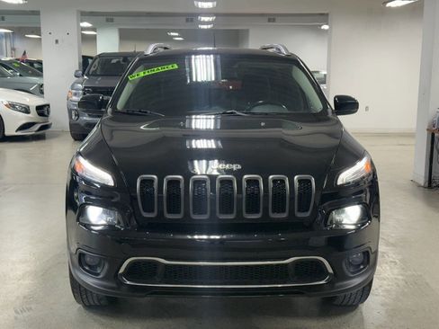 Used 2017 Jeep Cherokee Latitude w/ Safety/Convenience Group image 1