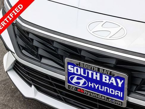 Certified 2025 Hyundai Elantra Hybrid w/ Cargo Package FWD image 11