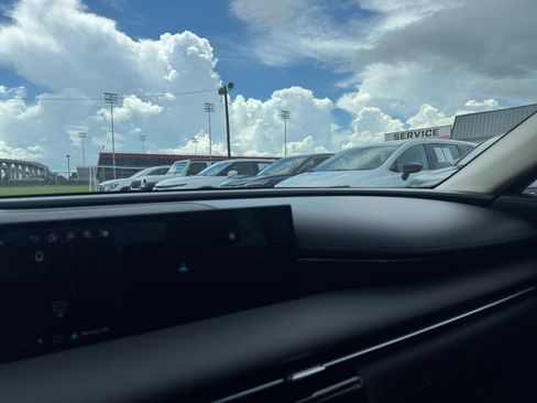 Used 2026 Genesis G80 2.5T AWD/4WD image 32