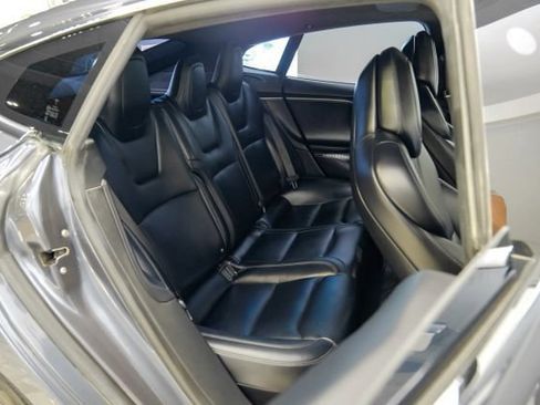 Used 2018 Tesla Model S 100D AWD/4WD image 37