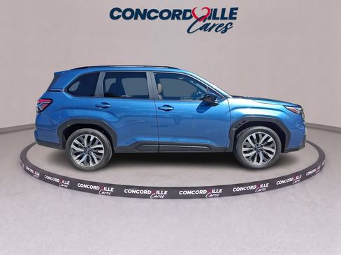 Certified 2025 Subaru Forester Touring AWD/4WD image 8