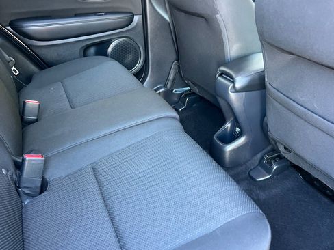 Used 2018 Honda HR-V EX image 29