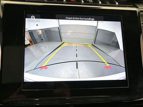 Used 2024 Jeep Grand Cherokee Altitude image 19