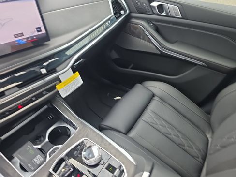 New 2027 BMW X7 xDrive40i w/ Executive Package AWD/4WD image 19